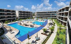 Malia Beach Experience - Flats em Muro Alto (CM) por Yolo